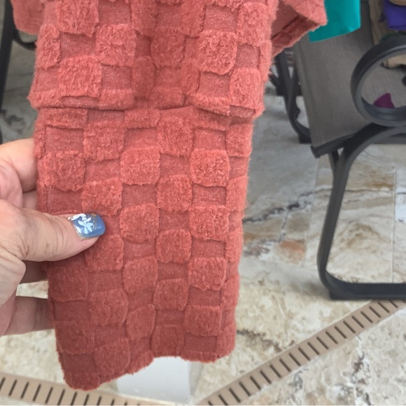 BiBi, XL, super soft checkered, Rust, Long Sleeve Top. EUC - Picture 5 of 6